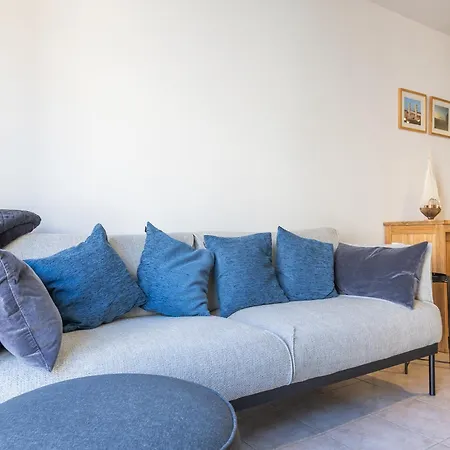 With Casino Views, Cleaning Included Appartamento